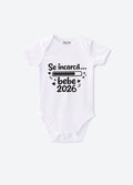 Body bebeluș anunț sarcină „Se încarcă… bebe 2026”