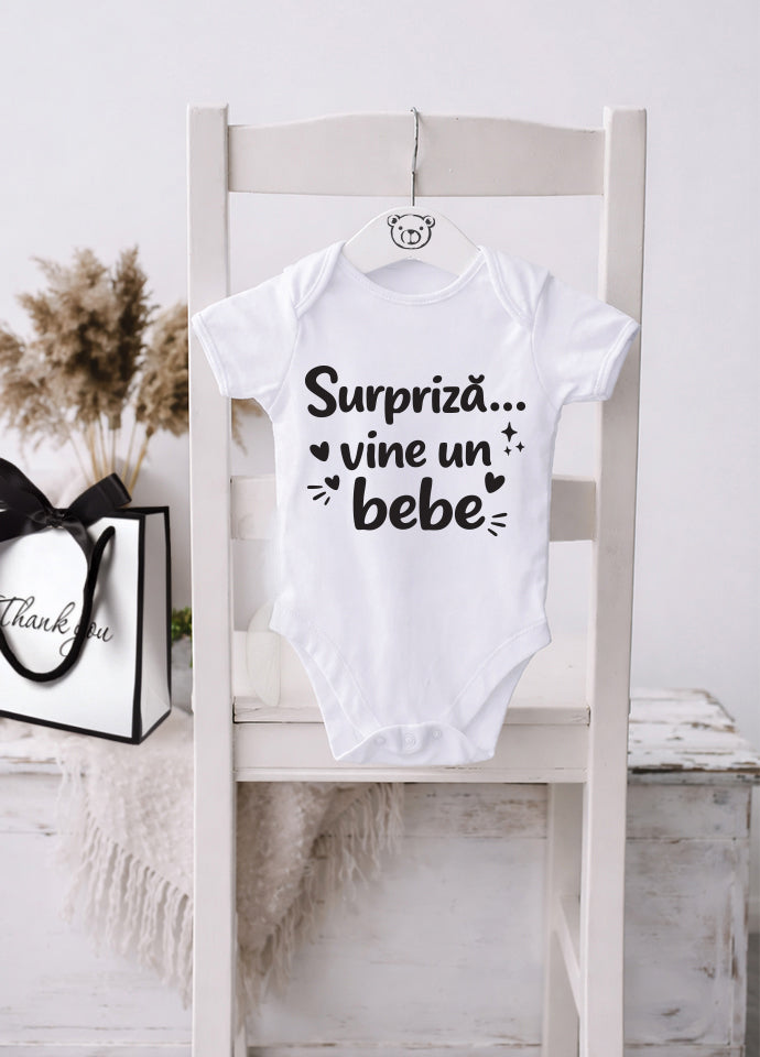 Body bebeluș „Surpriză… vine un bebe” – Anunț sarcină