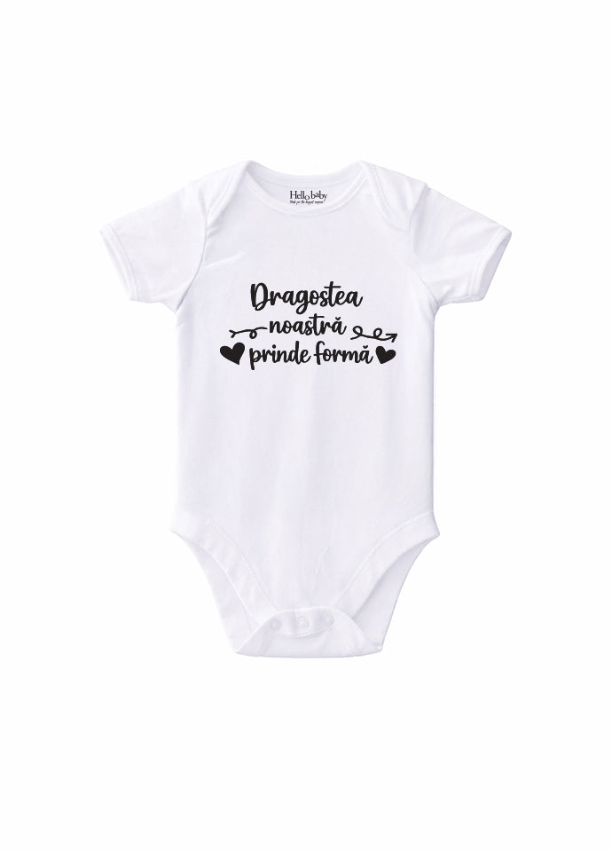 Body bebeluș anunț sarcină „Dragostea noastră prinde formă”