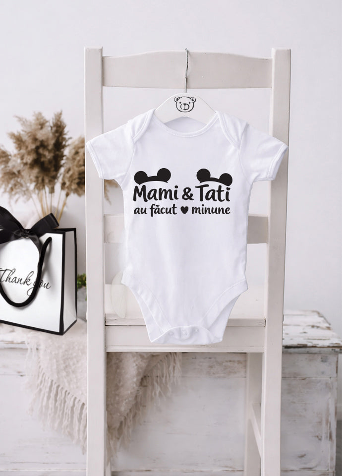Body bebeluși personalizat „Mami & Tati au făcut minune''